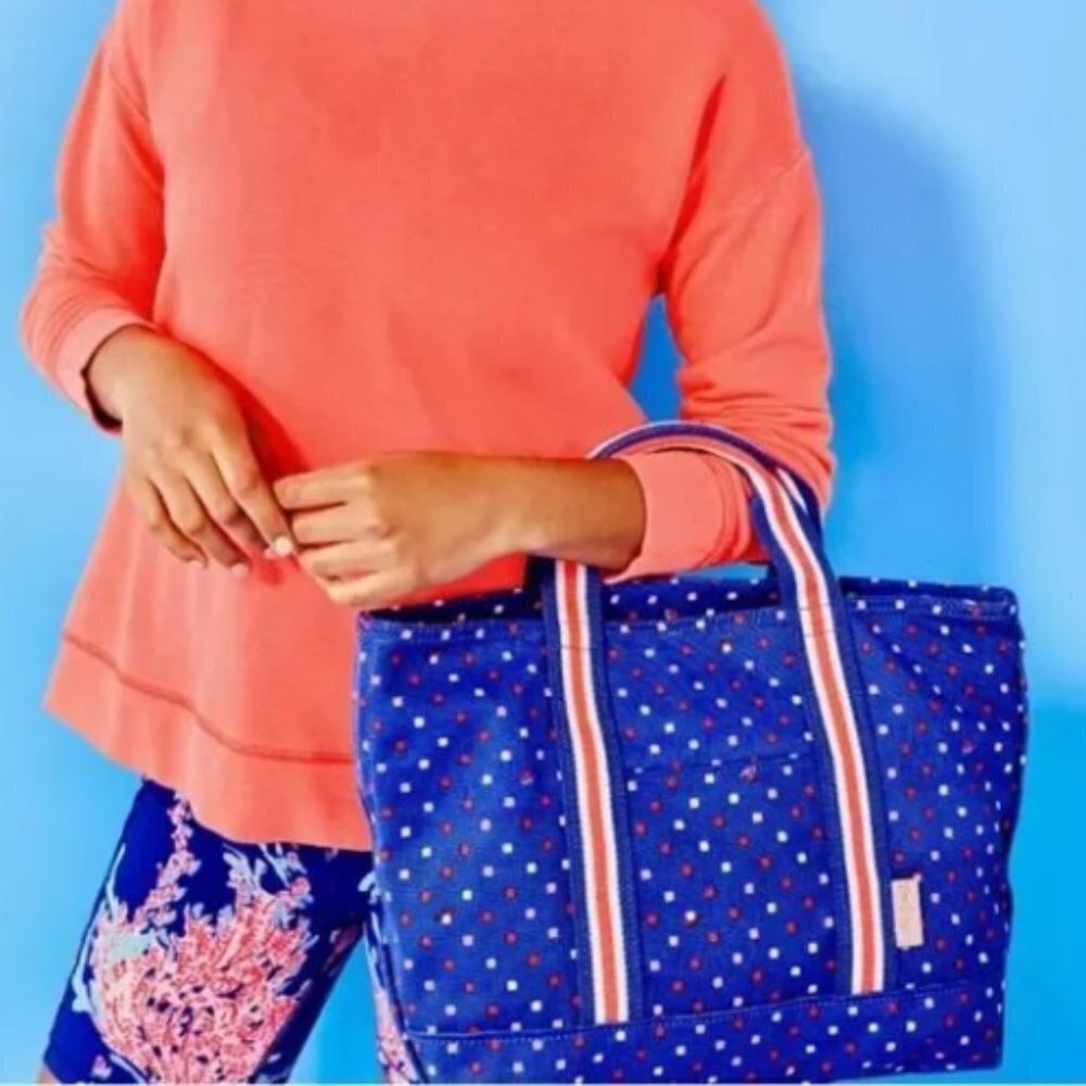 LILLY PULITZER Mini Mercato Tote in Borealis Blue Lilly Squared NWOT